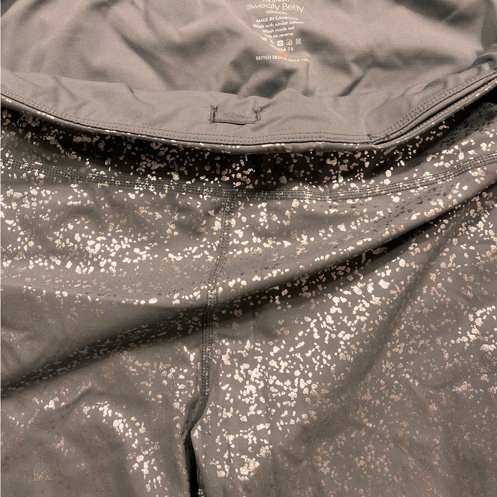 Sweaty Betty Silver Shimmery Leggings Women’s XL - Picture 8 of 10